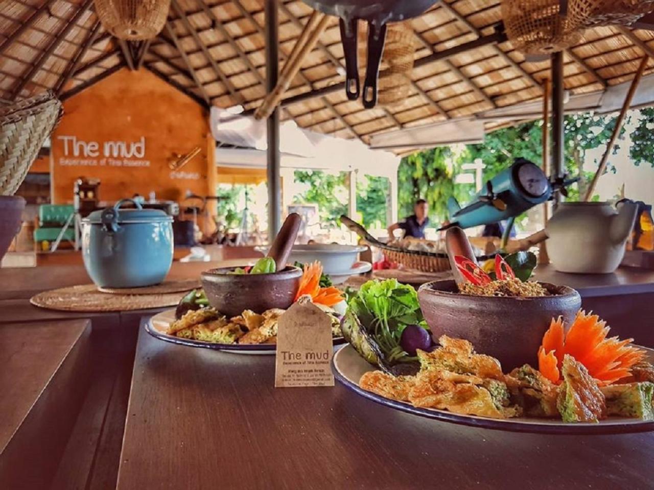 Resort The Mud - Eco Ban Bang Po